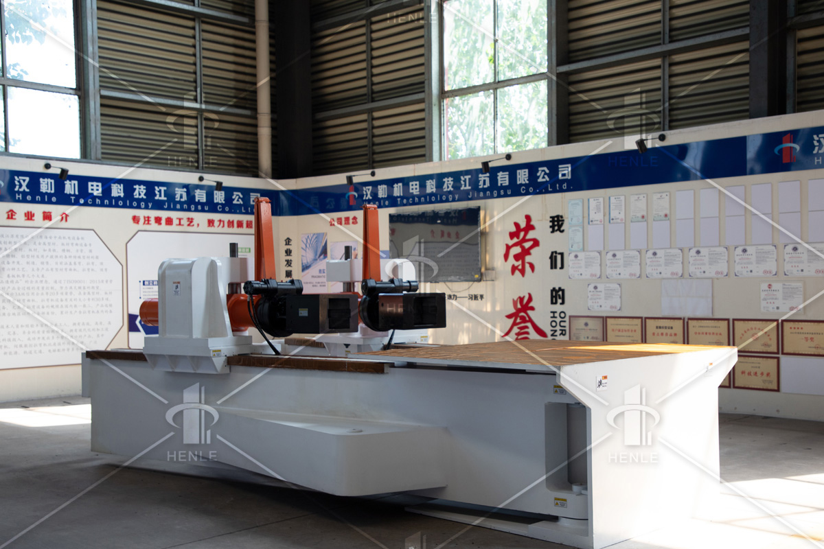 數(shù)控拉彎機結(jié)構(gòu)組成及應用領(lǐng)域概述